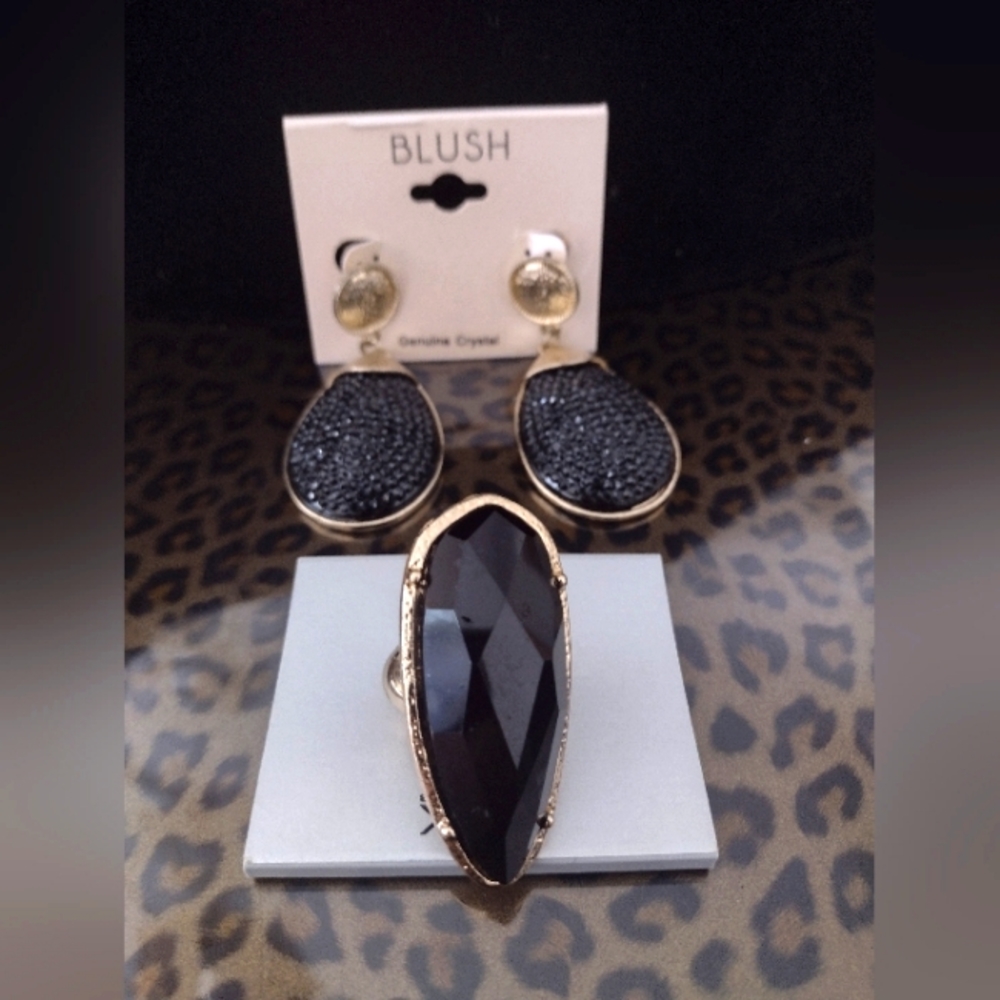 New!! Gorgeous earrings and ring